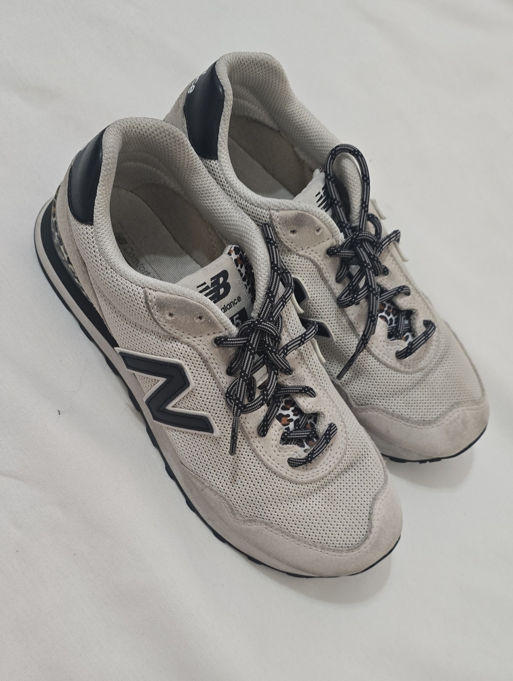 New Balance Women's Light Gray and Black Mesh Suede Sneakers 9